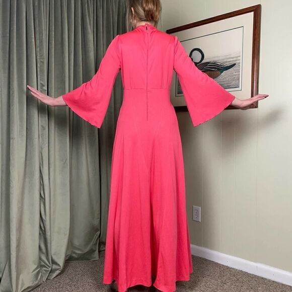Vintage 1970s Mock Neck Bell Sleeve Coral Maxi Dress - Picture 3 of 14